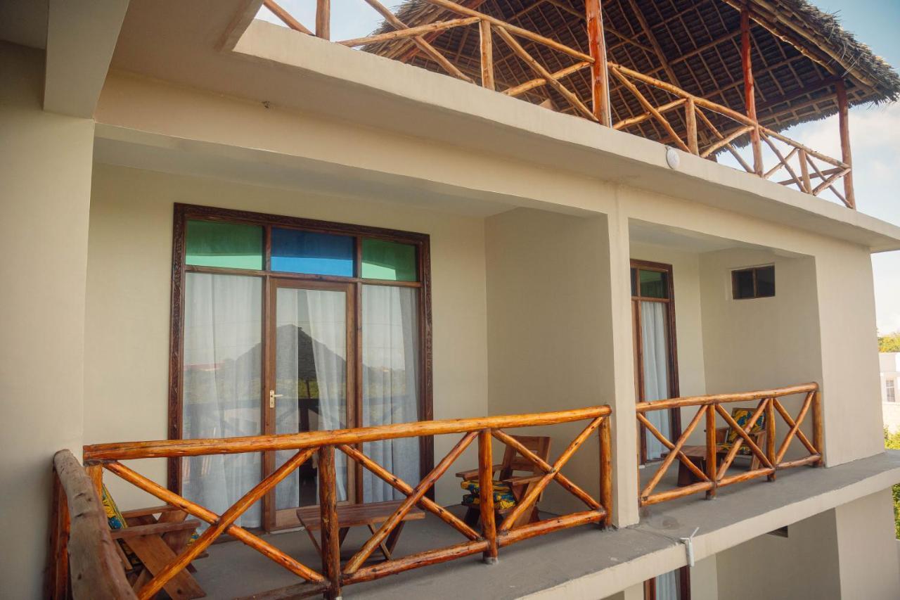 Ocean Breeze Hotel Nungwi Exterior foto